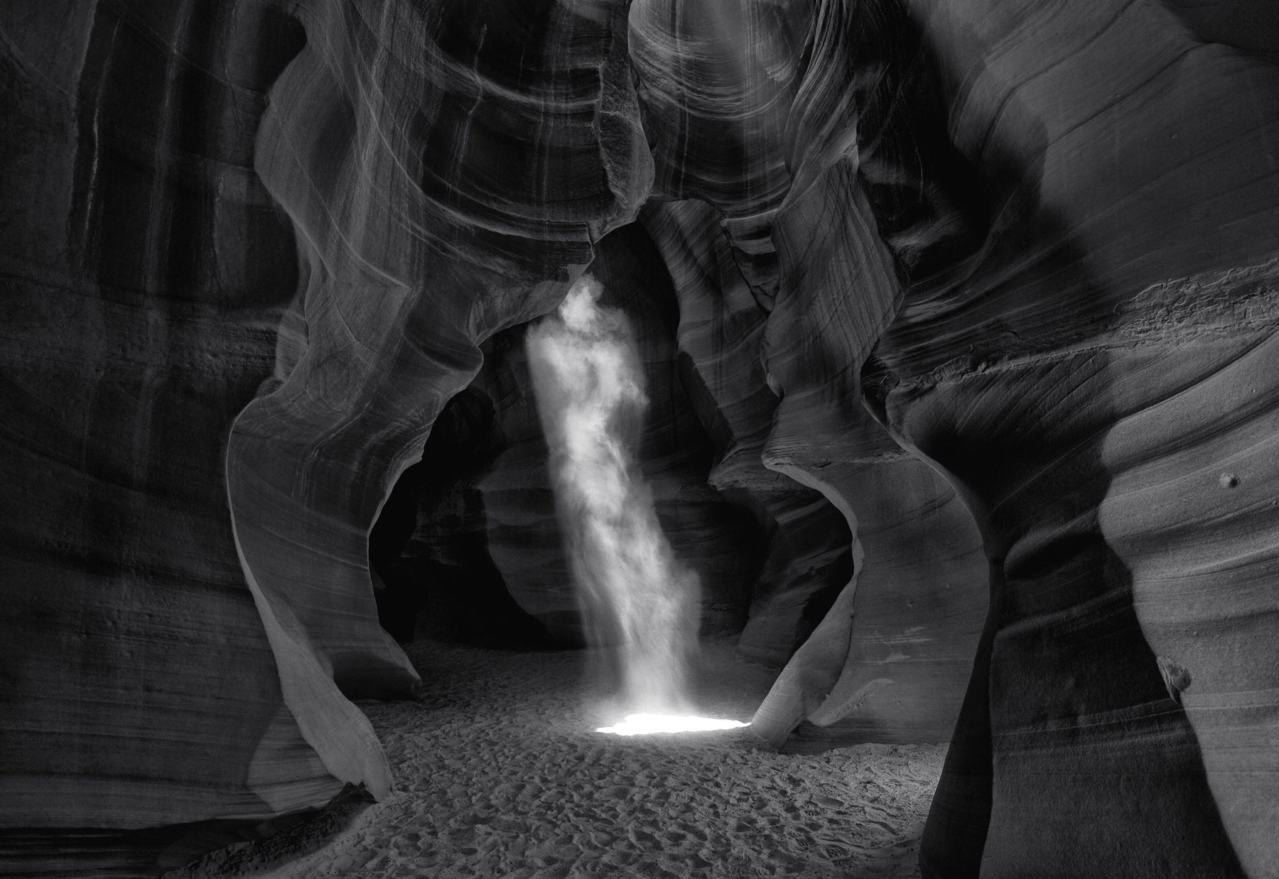 Lik Phantom – Antelope Canyon Photography | Peter Lik